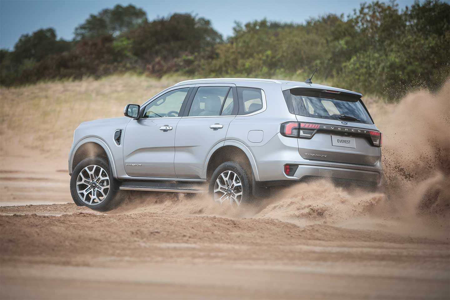 Ford Everest en camino off-road