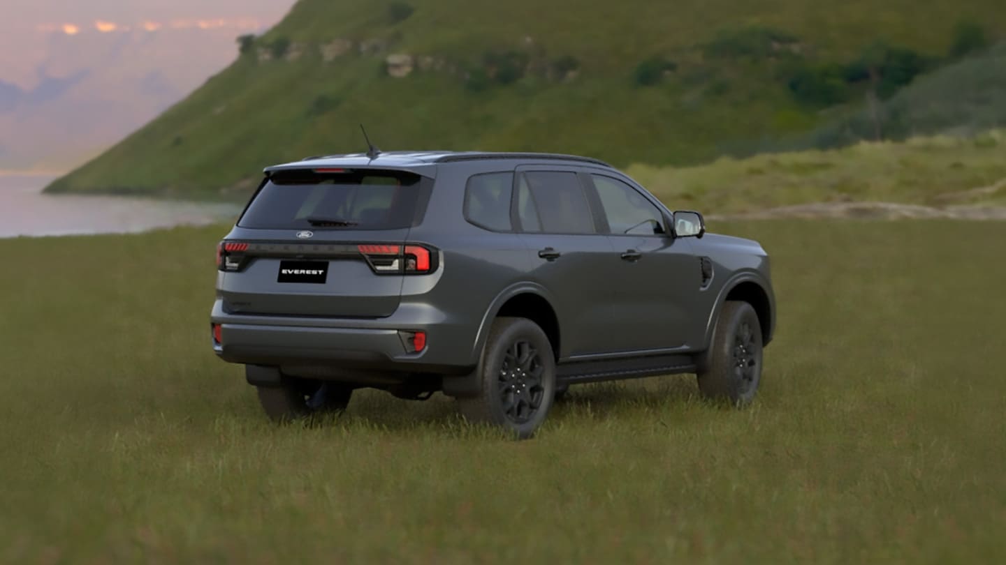 Ford Everest con compuerta trasera eléctrica