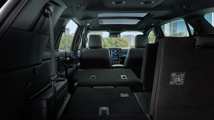 Ford Everest con asientos rebatibles para más espacio interior