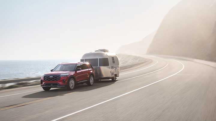 Ford Explorer Platinum con AdvanceTrac® y Trailer Sway Control
