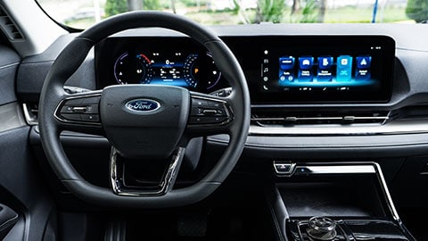 Volante y tablero de 12" de la nueva Ford Territory