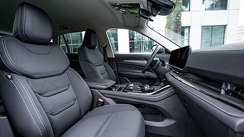 Diseño interior amplio de la Nueva Territory Trend